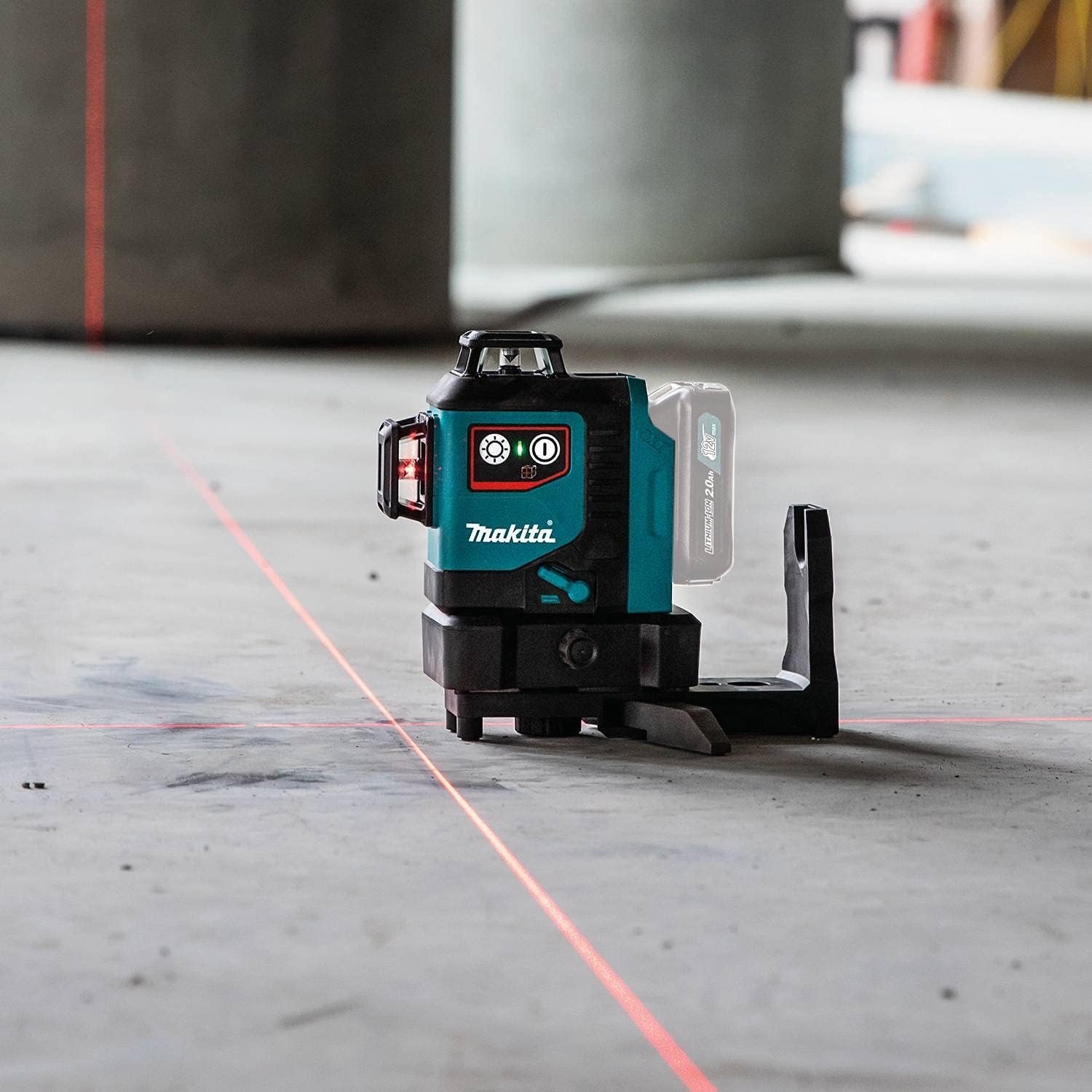 Makita SK700DZ 12V Max Li-ion CXT Red Multi-Line Laser - Image 3